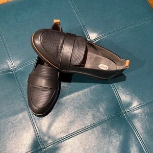 Dr. Scholl's Black Loafers with Tan Details